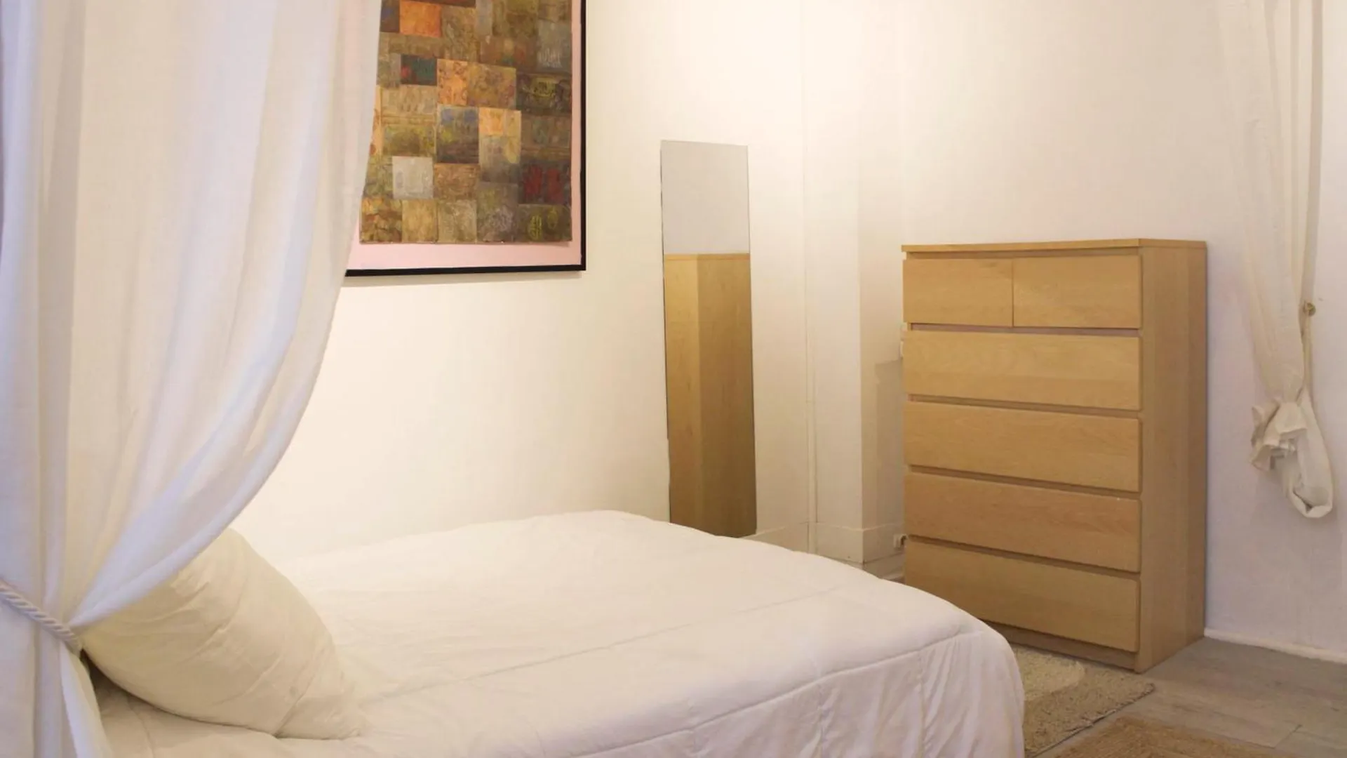 Charming Apartment For 4 People In Paris 15 France